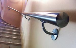 Photo Mains courantes en inox pour escaliers