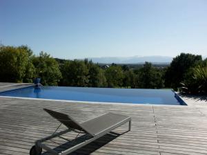 Photo PISCINE A DEBORDEMENT