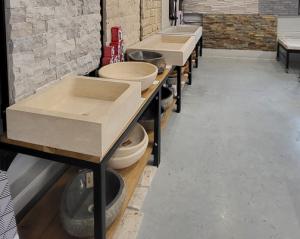 Photo Salle de bain receveurs et vasques