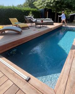 Photo Terrasse mobile pour piscine